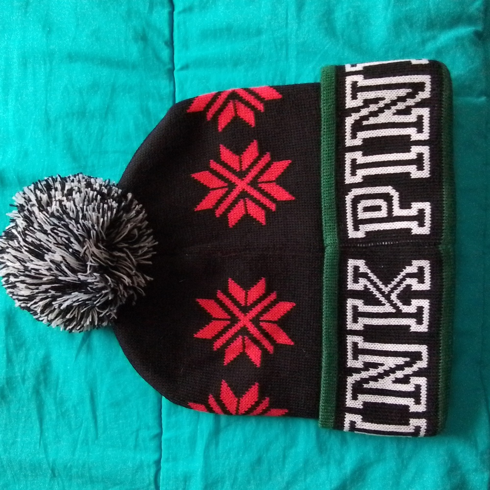 Pink pom-pom beanie NWOT